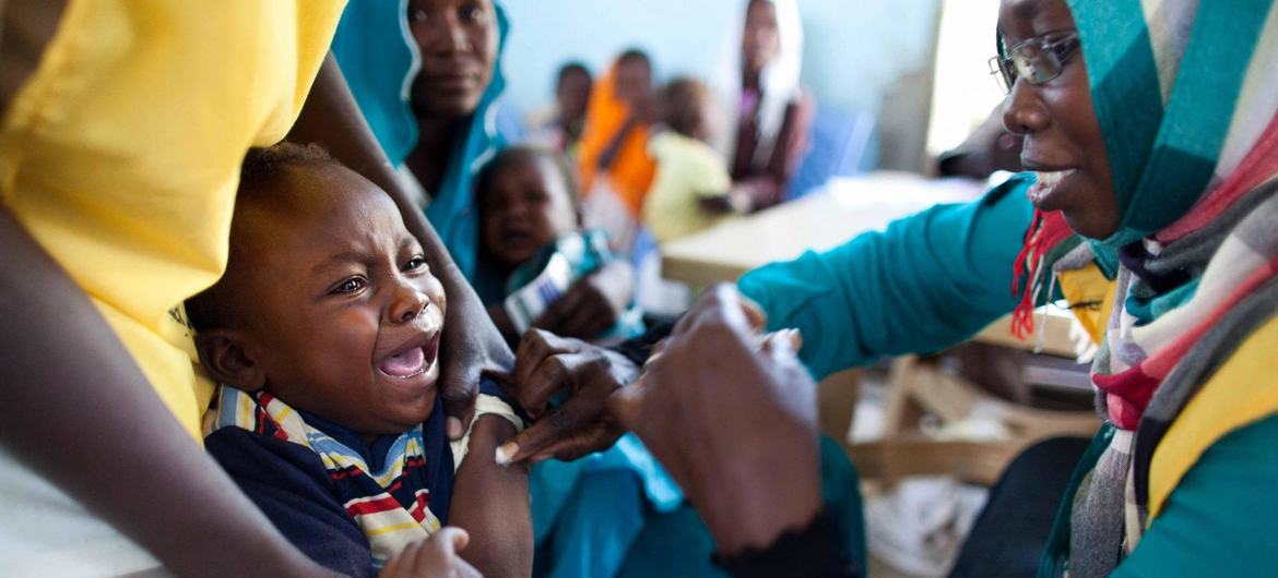 UN health agency kicks off meningitis vaccination campaigns in Africa