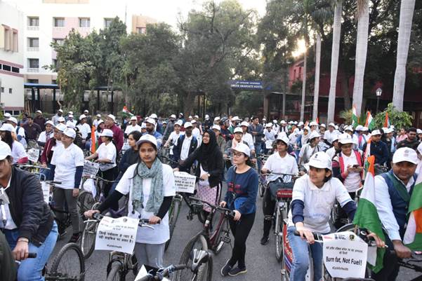 Union Health Ministry organises “Cycle for Health” rally at Lady Hardinge Medical College