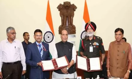 Raksha Mantri Shri Rajnath Singh and Union Health Minister Dr Mansukh Mandaviya unveil a book ‘Healthy Recipes for Defence’