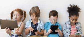 Sweden’s Health Agency Recommends Limiting Teen Screen Time to Three Hours Daily