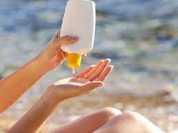 Researchers caution against relying solely on sunscreen for protection