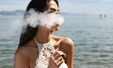 Vaping Accelerates Vascular Aging: USC Study Highlights New Health Risks