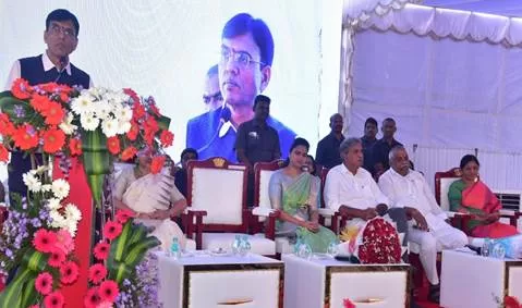 “Health Minister Dr. Mansukh Mandaviya Inaugurates Vital Healthcare Infrastructure in Vijayawada, Andhra Pradesh”