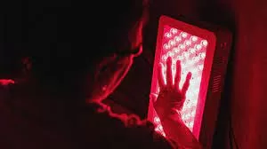 Study Finds Red Light Therapy May Aid in Blood Sugar Management for Type 2 Diabetes