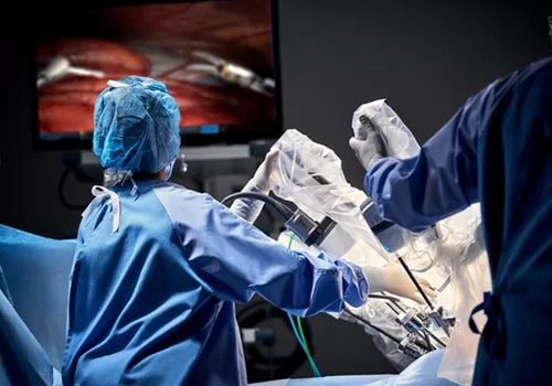 Women Surgeons Embrace Robotics, Breaking Gender Norms in Surgery