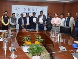 “NHAI and HLL Life Care Join Forces to Enhance Highway Incident Management and Aid Accident Victims”