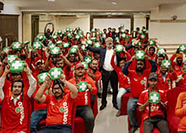 Zomato CEO Deepinder Goyal Announces ‘Emergency Heroes’ Program for Delivery Partners  In a significant move aimed at enhancing public safety, Zomato Co-founder and CEO Deepinder Goyal revealed that the company’s delivery partners are now equipped to provide medical aid in roadside emergencies across 31 cities. Goyal made the announcement in a post on X, highlighting the success of the company’s ‘Emergency Heroes’ program, which has garnered immense interest from delivery partners.  According to Goyal, over 20,000 delivery partners have undergone professional first-responder training as part of the initiative. Despite not receiving any financial benefits, more than one lakh delivery partners have expressed interest in receiving this critical training, demonstrating their commitment to community welfare.  “Few months back, we launched India’s first ‘Emergency Heroes’ programme to provide professional first-responder training to our delivery partners. Happy to announce that we now have 20,000+ delivery partners across 31 cities, fully equipped to provide medical aid in roadside emergencies,” Goyal stated in his post.  He further emphasized the positive impact of the program, noting instances where trained delivery partners have already offered assistance and medical aid in various roadside emergencies.  The announcement garnered praise from Ronnie Screwvala, serial investor, and Co-founder/Chairperson of edtech platform upGrad, who hailed the initiative as “Innovation with Impact.”  Amidst this initiative’s success, Zomato has reported a noteworthy financial performance in the third quarter (Q3) of the current financial year. The company registered a profit of Rs 125 crore, marking a significant improvement of Rs 390 crore compared to the same quarter last year. Its consolidated adjusted revenue also witnessed a remarkable 53% year-on-year growth, reaching Rs 3,609 crore in Q3 FY24.  Zomato’s dual success in both financial performance and community welfare initiatives underscores its commitment to innovation, societal impact, and corporate responsibility. With its delivery partners now doubling as ‘Emergency Heroes,’ the company sets a precedent for leveraging its platform to enhance public safety and well-being while continuing to excel in its core business operations.