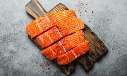 Regular Fish Intake Linked to Lower Risk of Tinnitus in Women, Study Finds