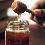 Multifloral Honey Shows Laboratory Promise for Protecting Skin From UV-Driven Aging — But Not a Sunscreen Replacement