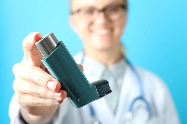 Study Compares Single-Inhaler Triple Therapies for Chronic Obstructive Pulmonary Disease Treatment