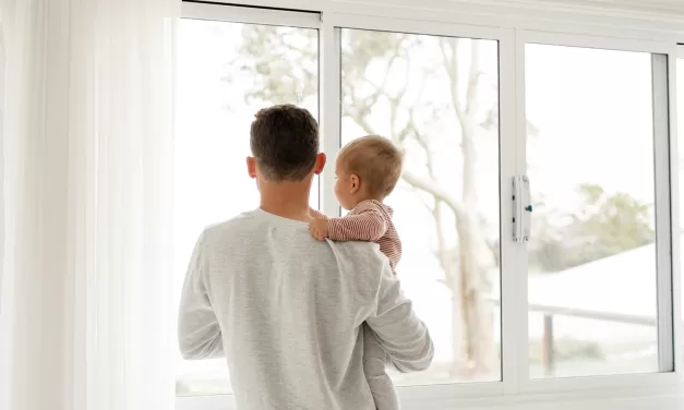 Longer Paternity Leave Strengthens Co-Parenting, Study Finds