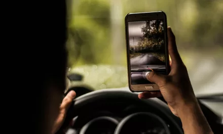 Tracking Study Highlights Dangers of Handheld Cellphone Use Among Teen Drivers