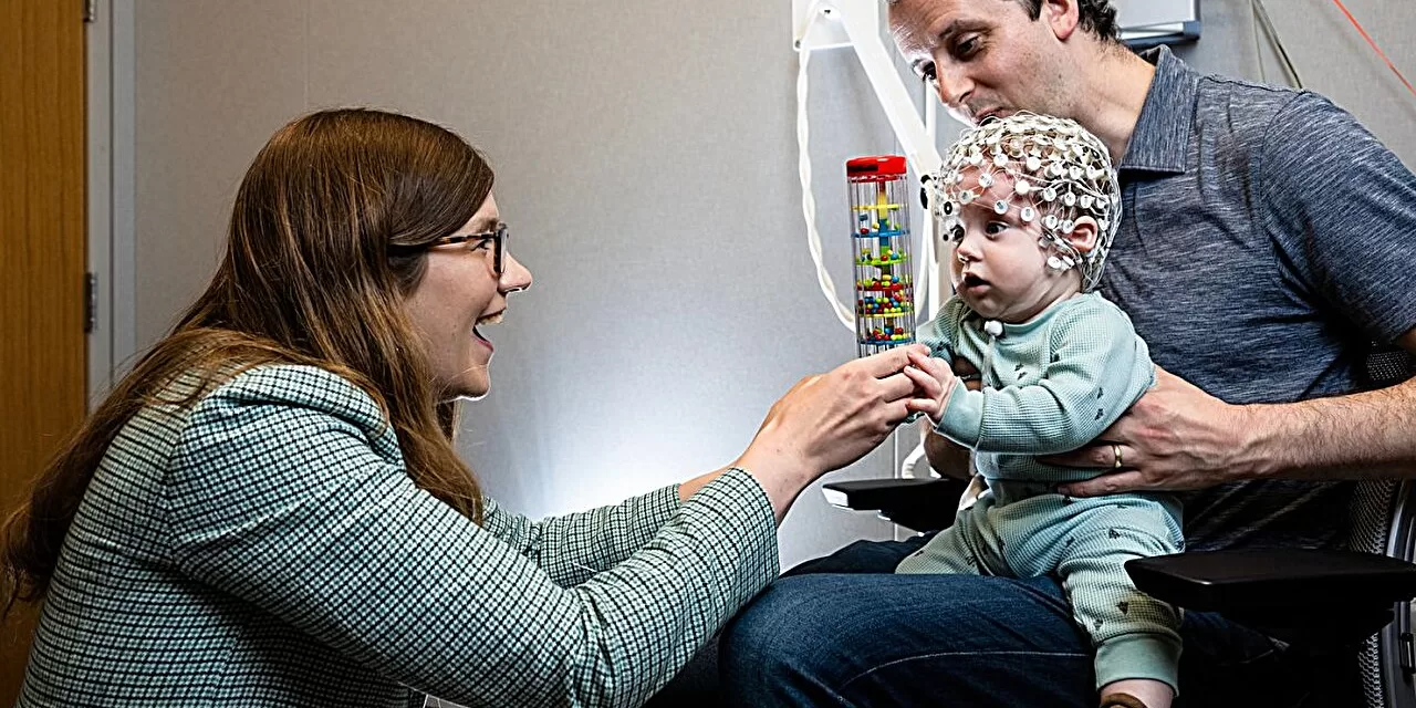 Study Finds Predictable Caregivers Boost Infants’ Learning Potential