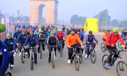 Dr. Mansukh Mandaviya Flags Off ‘Fit India Sundays on Cycle’ Initiative