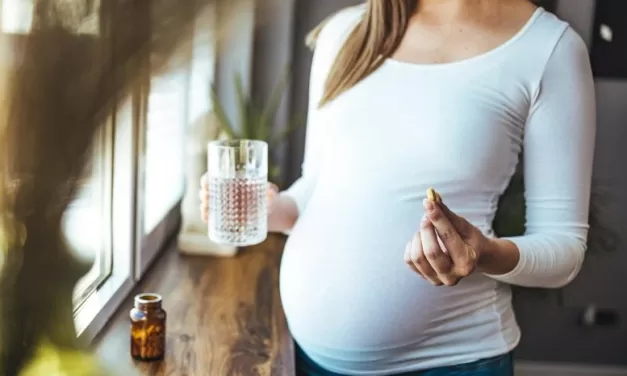 Tylenol Prescriptions Plunge Among Pregnant Women After White House Autism Warning Sparks Debate