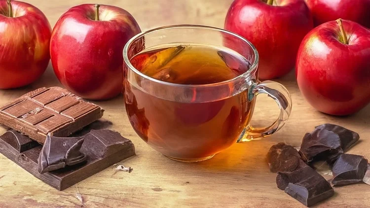 Tea, Apples, and Dark Chocolate Found to Support Liver Health