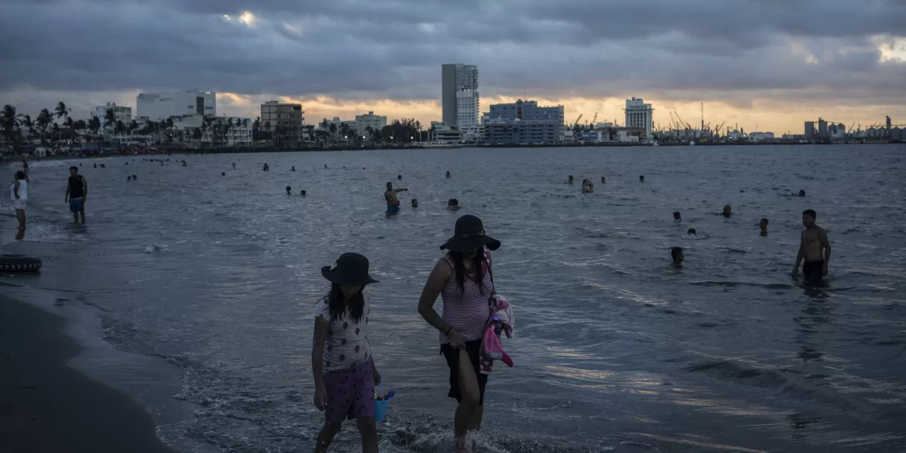 Killer Heat Hits Younger Mexicans Harder Than the Elderly, Surprising New Study Finds