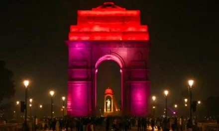 India Lights Up India Gate to Mark World Neglected Tropical Diseases Day 2025