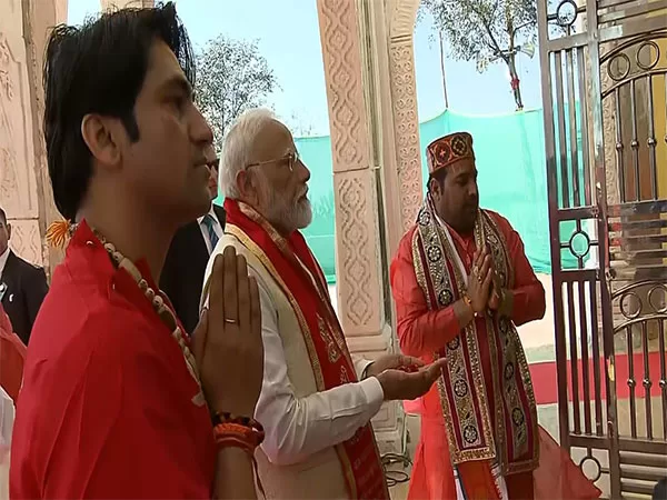 PM Modi Lays Foundation Stone for Cancer Hospital at Bageshwar Dham