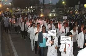 Rajasthan Medicos Protest Against Sedwa SDM’s Misconduct, Demand Immediate Action