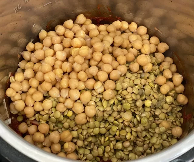 Chickpeas and Lentils Outshine Oats and Wheat in Nutritional Value, Study Finds