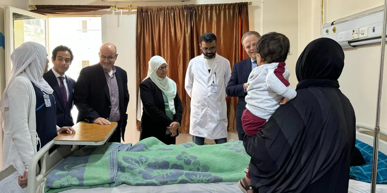 WHO Egypt and the UK strengthen collaboration to support Palestinian patients in Egypt