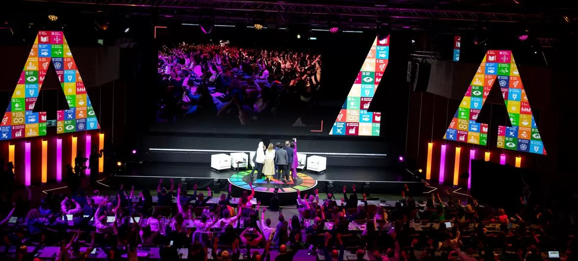 UN summit confronts AI’s dawn of wonders and warnings