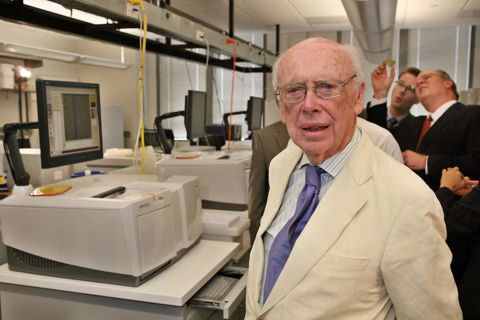 “James Watson, Co-Discoverer of DNA’s Double Helix and Pioneer of Modern Genetics, Dies at 97: A Legacy of Groundbreaking Science and Controversy”