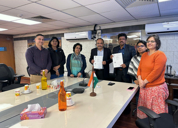VMMC–Safdarjung Hospital and CCRAS-CARI Ink MoU to Boost Integrative Menopause Care Research