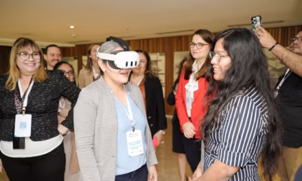 PAHO launches virtual reality laboratory to build capacity in respiratory virus surveillance in the Americas