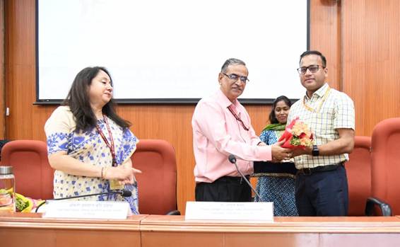 India Steps Up Quality Control: National Initiative Aims to Standardize Traditional and Homoeopathic Medicines