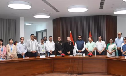 Modern Science Meets Ancient Wisdom: India Backs New Research Push for Sustainable Herbal Medicine